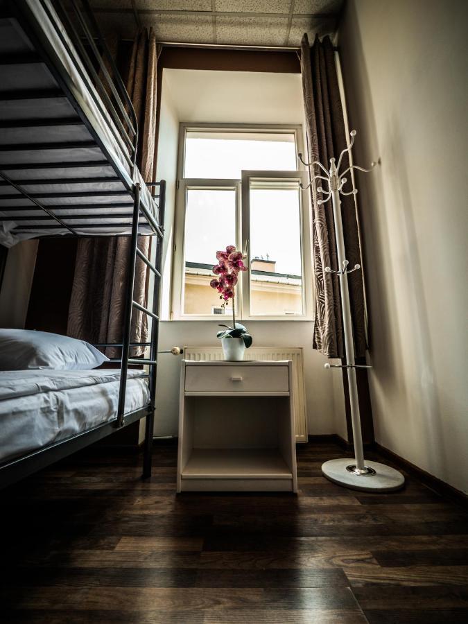 Hostel Pod Baszta Люблін Екстер'єр фото